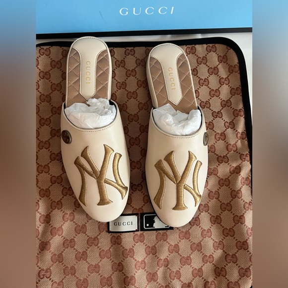 ⚾️🗽 Limited Edition NY Yankees Gucci Princetown Mules🗽⚾️ - Picture 2 of 9
